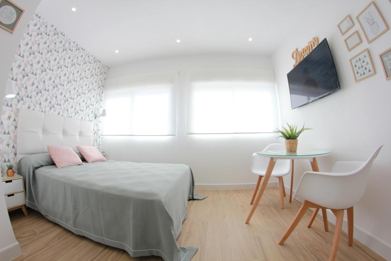 New Central Studio Torremolinos - B&B