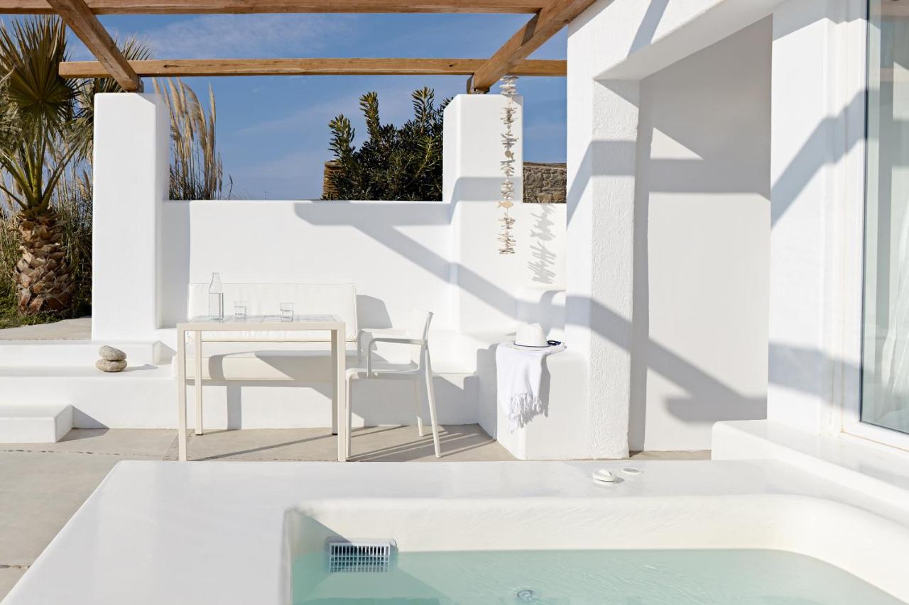 Amare Suite with Sea View and Outdoor Hot Tub