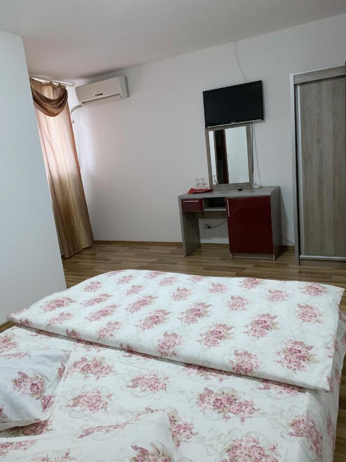 Hotel Restaurant Enigma Plopeni - Ferienwohnung