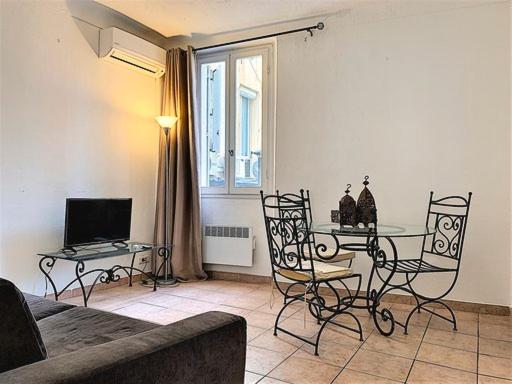 Appartamento con 2 Camere da Letto