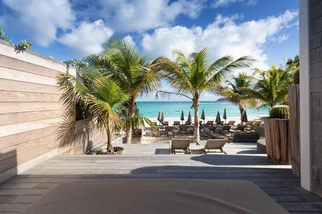 Beach Front Room