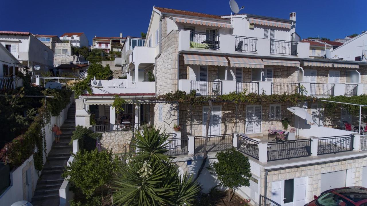 Apartments Prosperina Hvar - Chambres d’hôtes