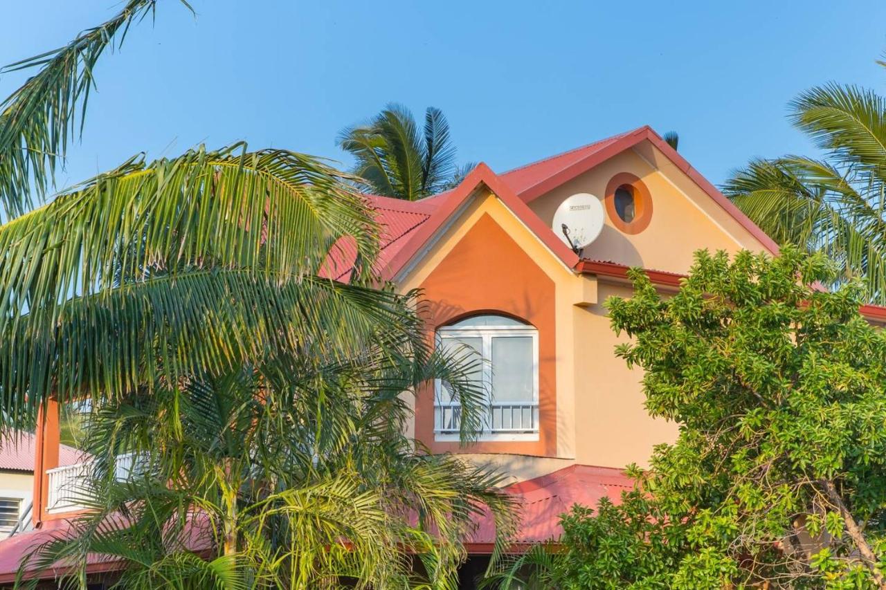 La Kaz à l'Étang - Votre Location de Vacances à l'Île de La Réunion - Bed and Breakfast