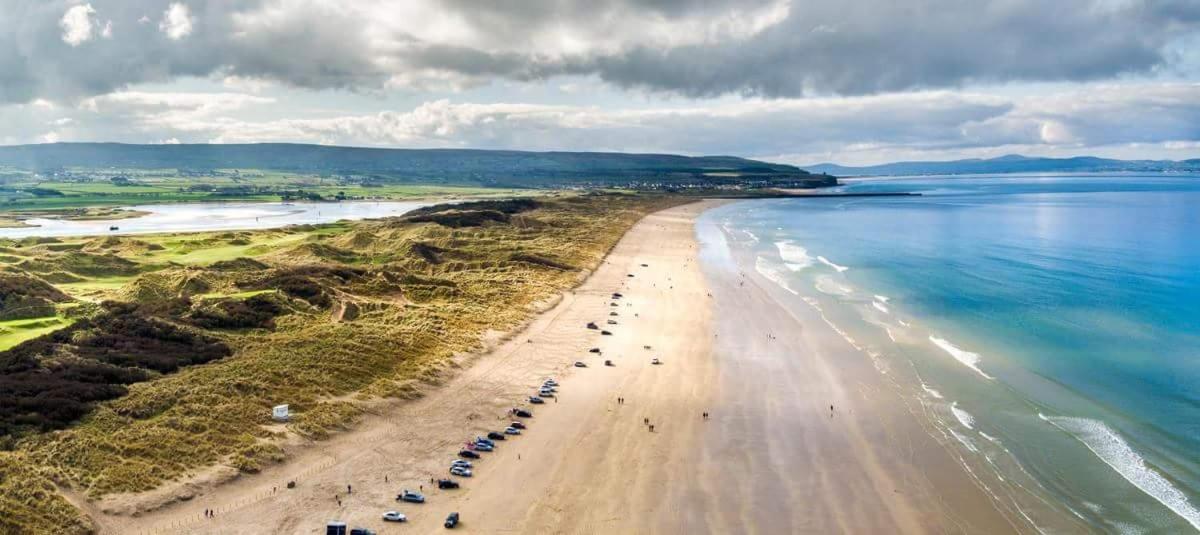 Millstone House family friendly holiday let Portstewart with EV point - B&B