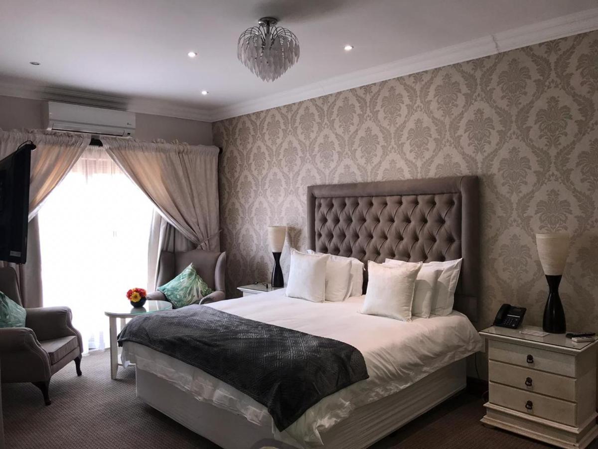 B&B Johannesburg - Classique Grace Boutique Hotel - Bed and Breakfast Johannesburg