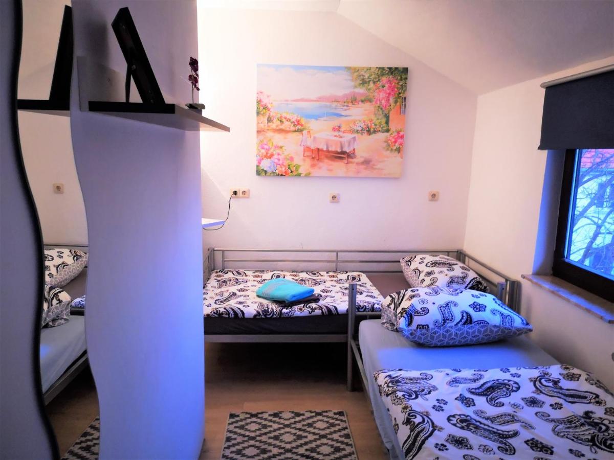 Standard Twin Room with Shared Bathroom