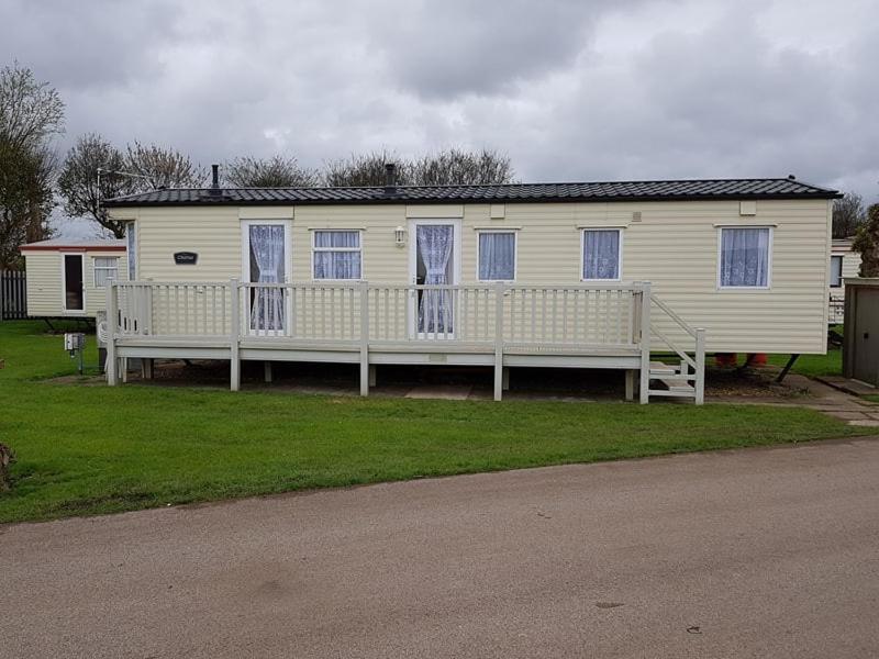 S460 8 BERTH CARAVAN ON THE GOLDEN PALM CHAPEL ST LEONARDS - B&B