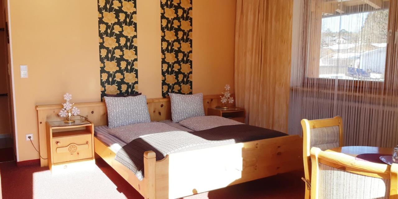 Chambre Double Confort avec Balcon et Parking