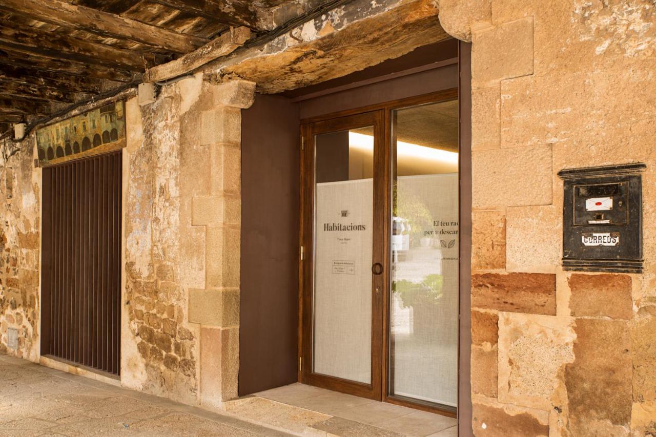 Habitacions Plaça Major - B&B Santa Pau