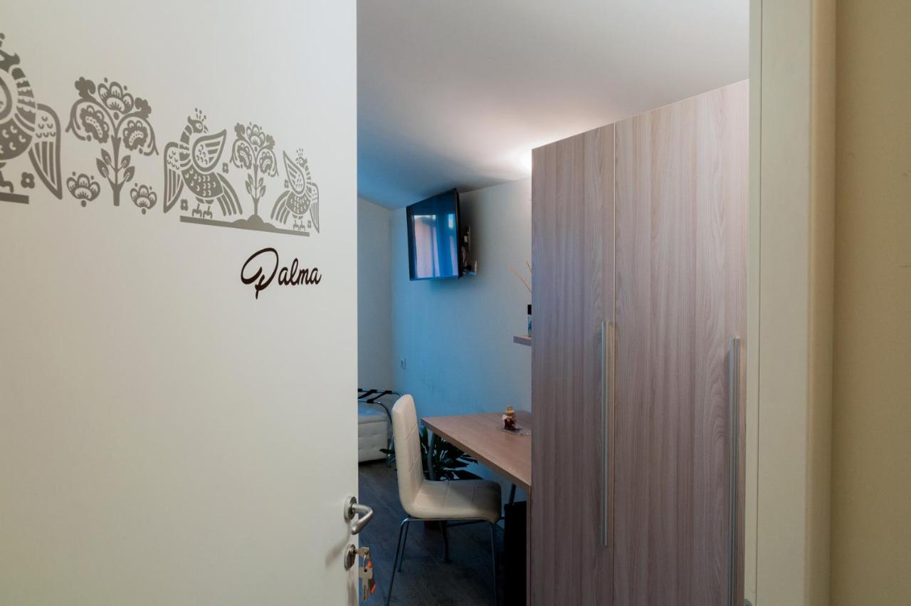 Doppel- oder Zweibettzimmer