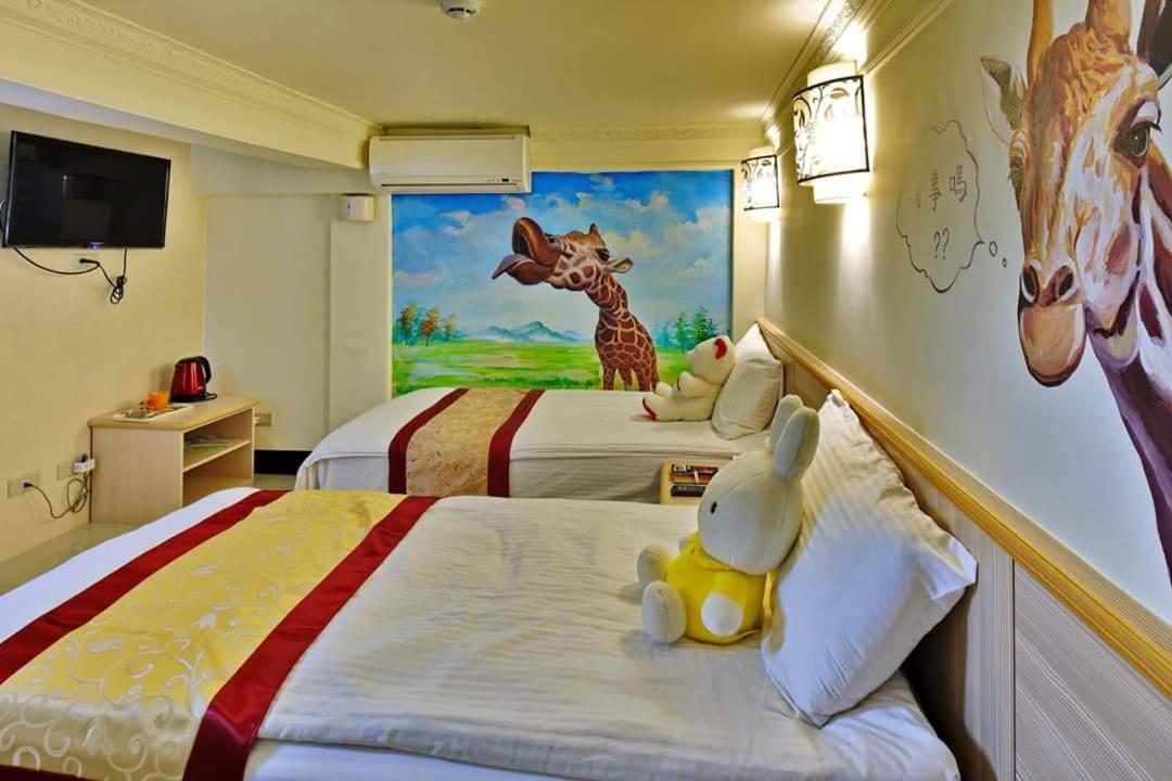 Zweibettzimmer mit Stadtblick