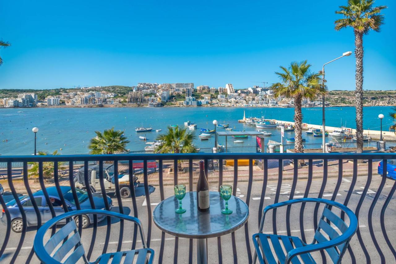 B&B San Pawl il-Baħar - Harbour Lights seafront 2 bedroom apartments with panoramic sea views - by Getawaysmalta - Bed and Breakfast San Pawl il-Baħar