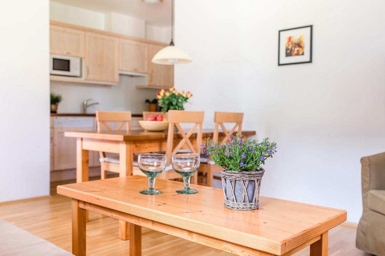 Apartment mit Terrasse