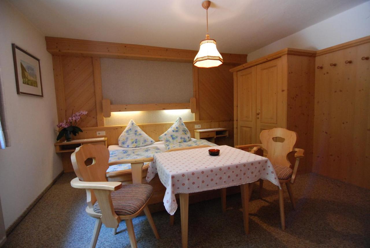 Apartment mit 2 Schlafzimmern und Balkon