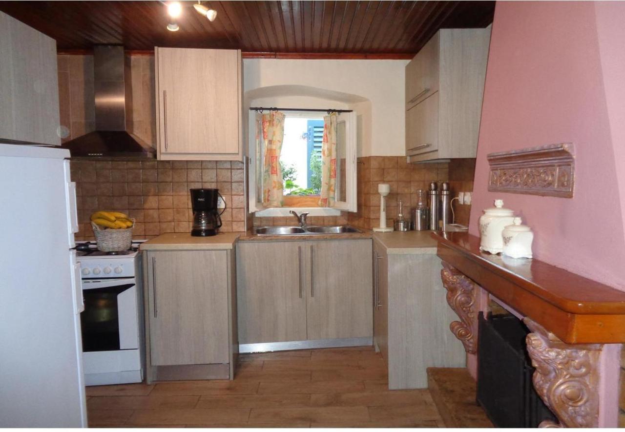 Corfu-Haris Home Old Town - Bed and Breakfast