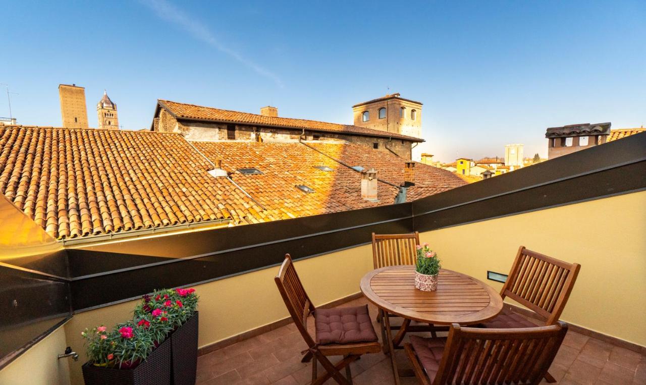 Asinelli Panoramic Rooftop, In front of the Two Towers - Ferienwohnung