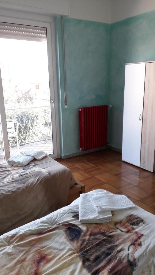 Camera Doppia con Letti Singoli Spaziosa