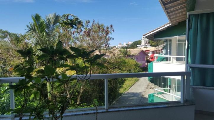 Praia de Bombinhas Res Solar das Bromélias - B&B Bombinhas