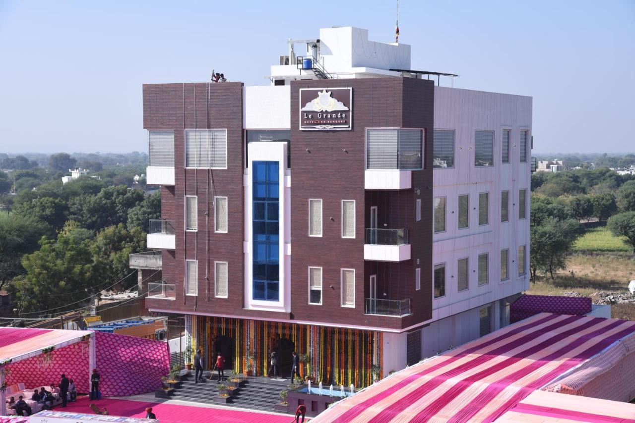 B&B Jaipur - Hotel Le Grande - Bed and Breakfast Jaipur