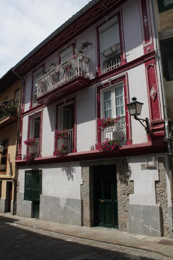 La Casa Roja de Saioa - Ferienwohnung