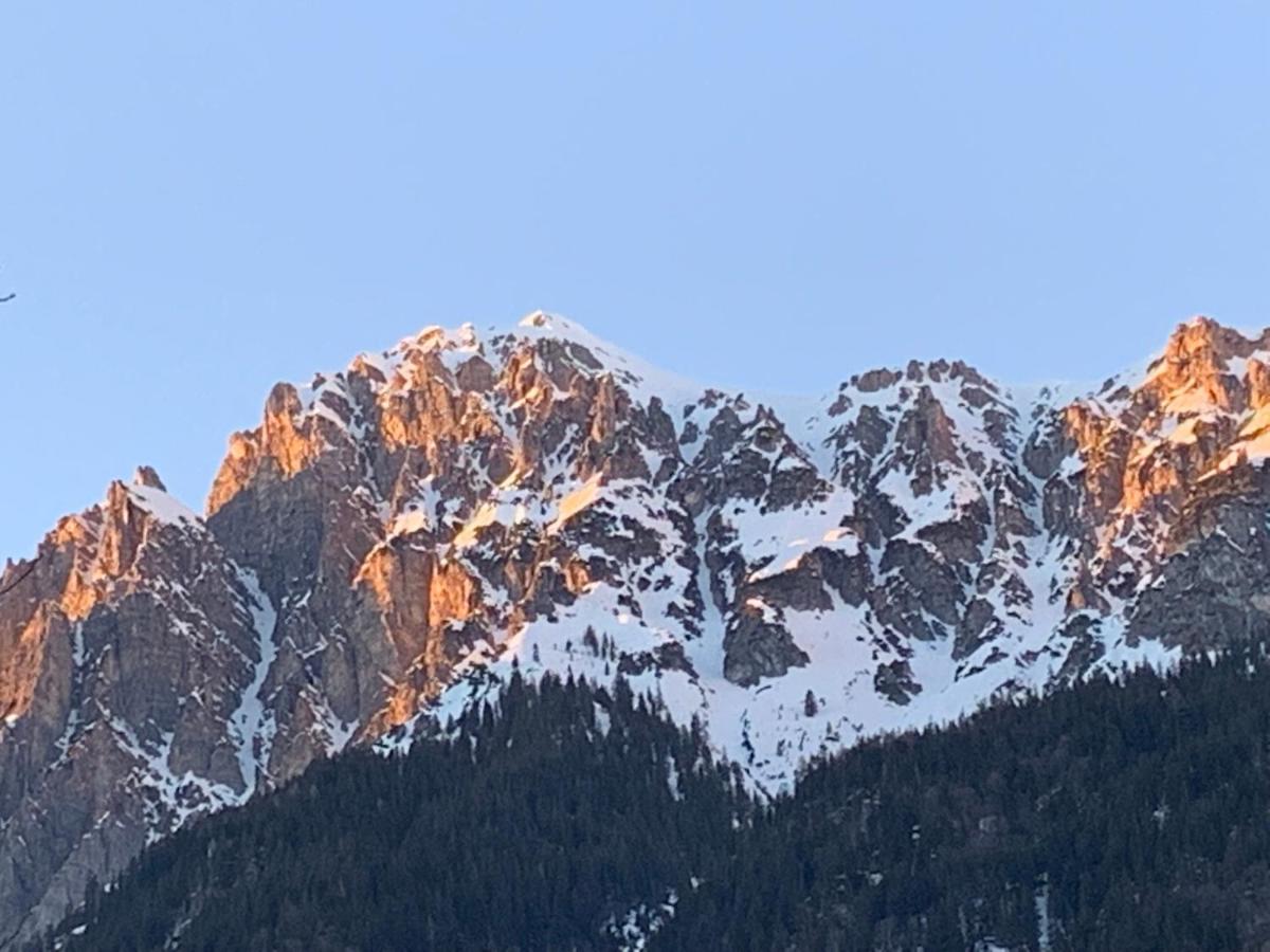 Appartamento con 2 Camere da Letto e Balcone