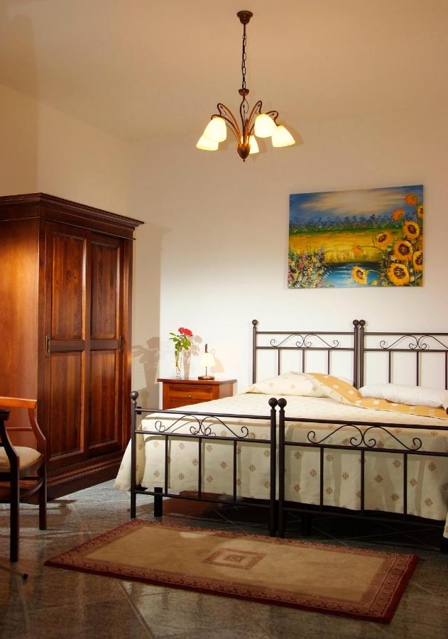 Doppelzimmer mit Gartenblick