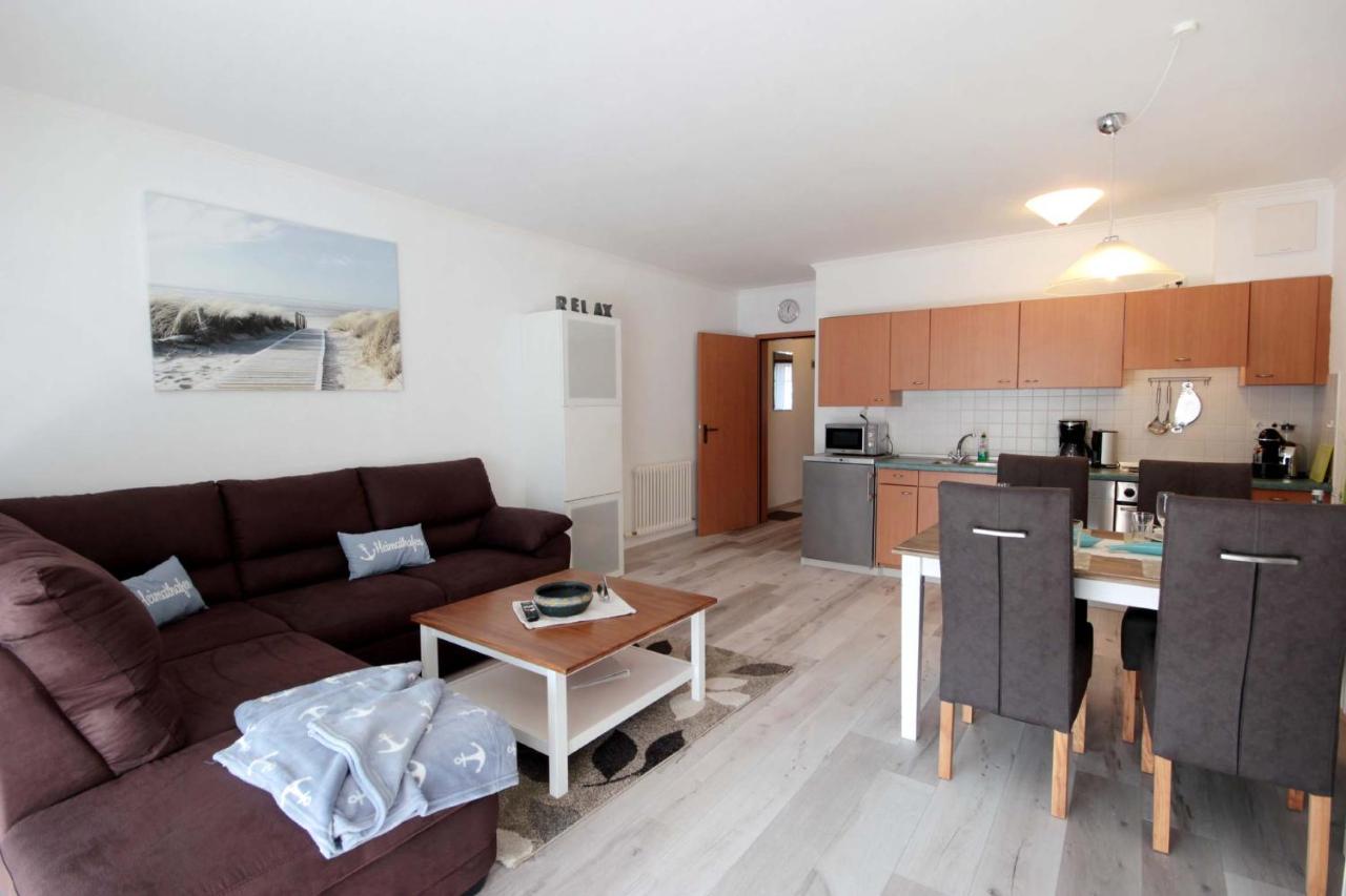 One-Bedroom Apartment with Balcony -  16RB104