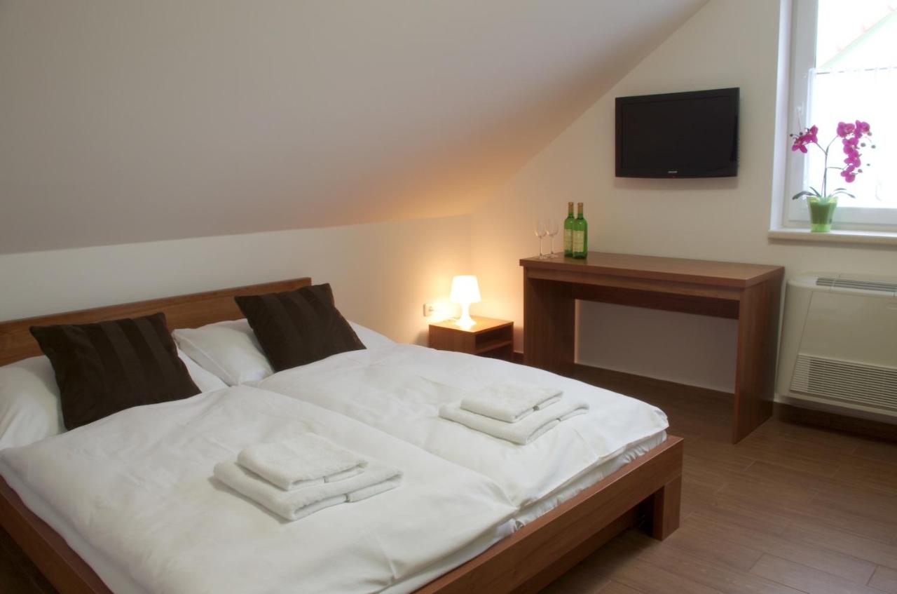 Chambre Double avec Lit d'Appoint