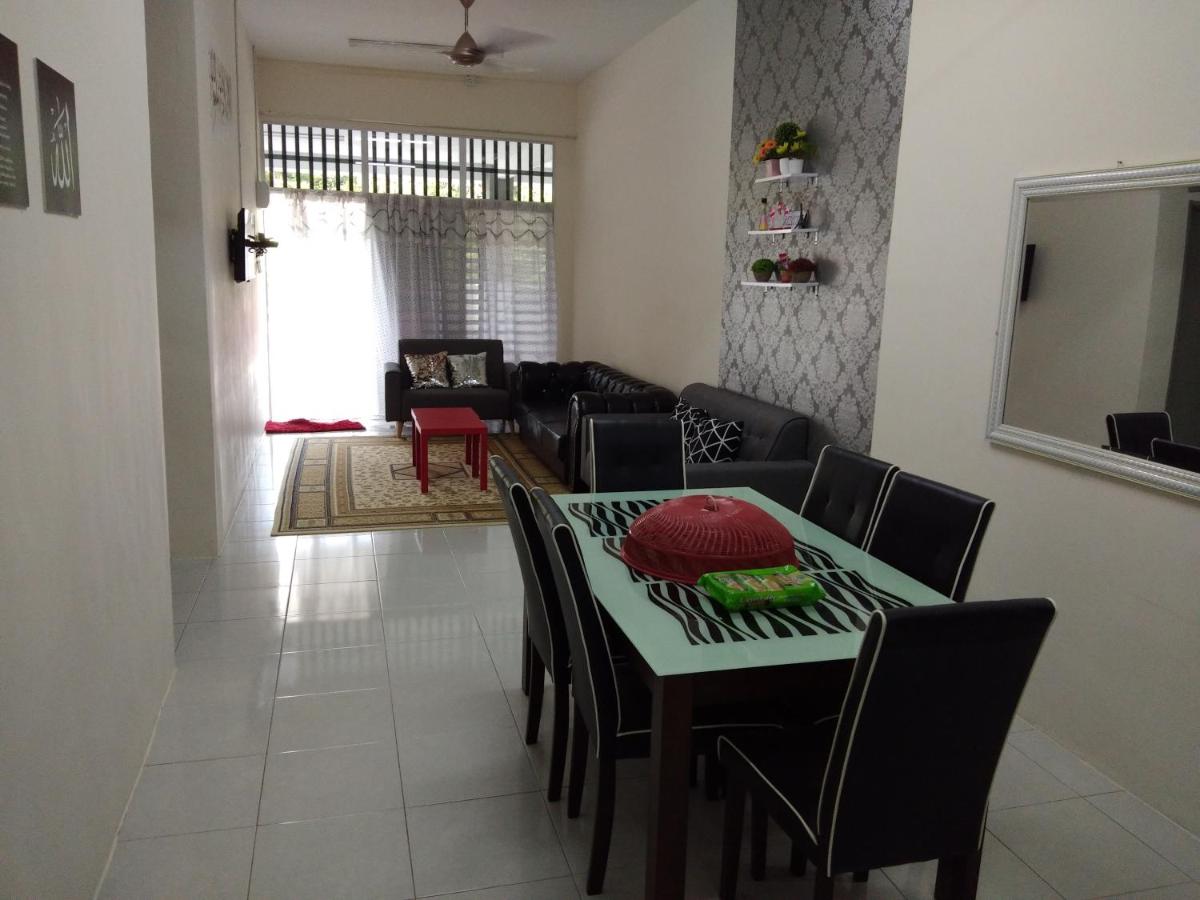 B&B Kuala Lipis - Zah’ra Homestay - Bed and Breakfast Kuala Lipis