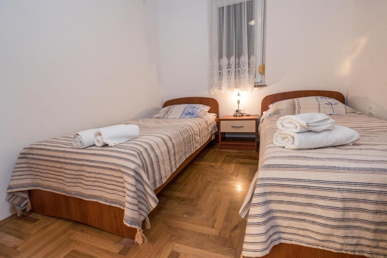 Apartments in Stara Baska - Island Krk 34416 - B&B