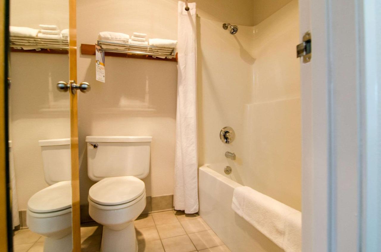 King Suite (Cottage)