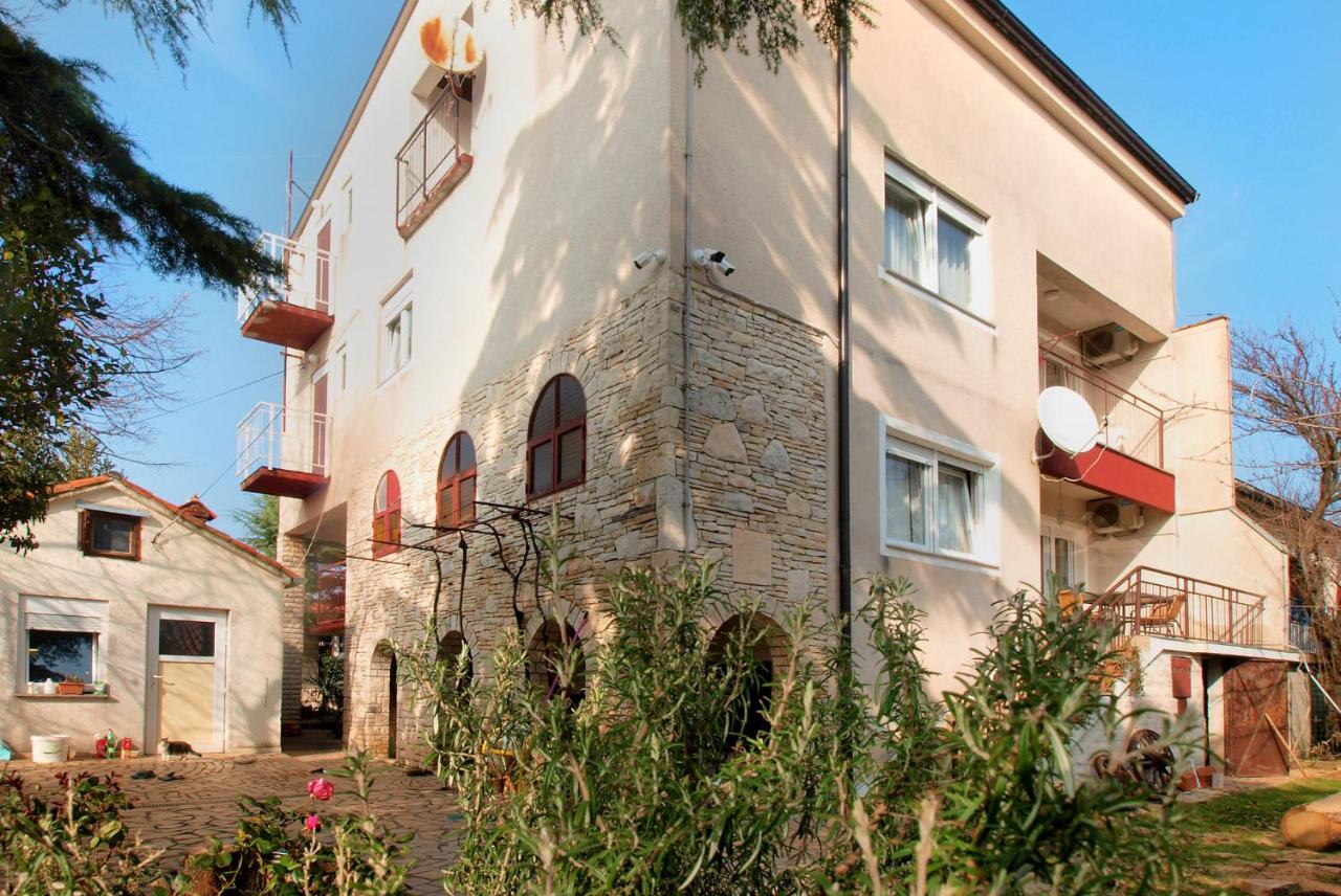 Apartments Mira 1804 - B&B