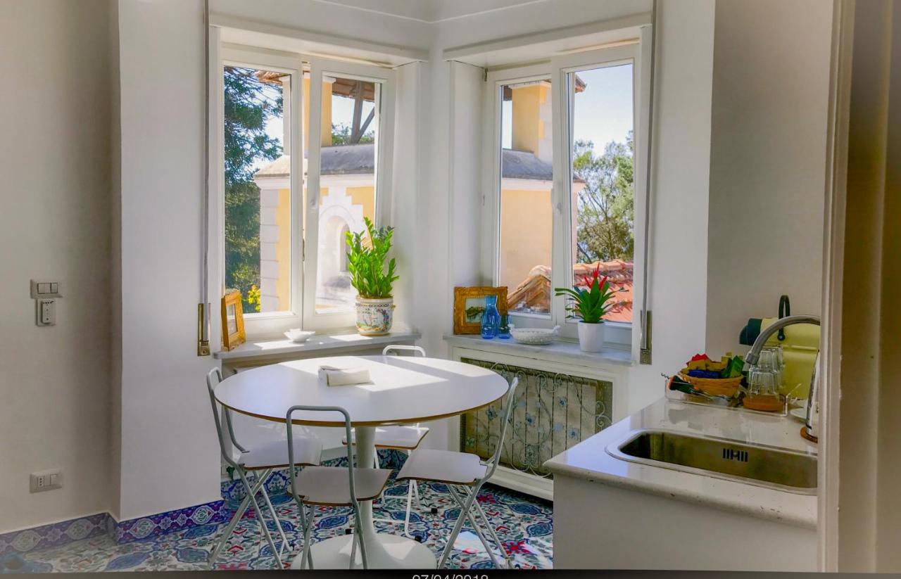 Suite with front sea view and balcony