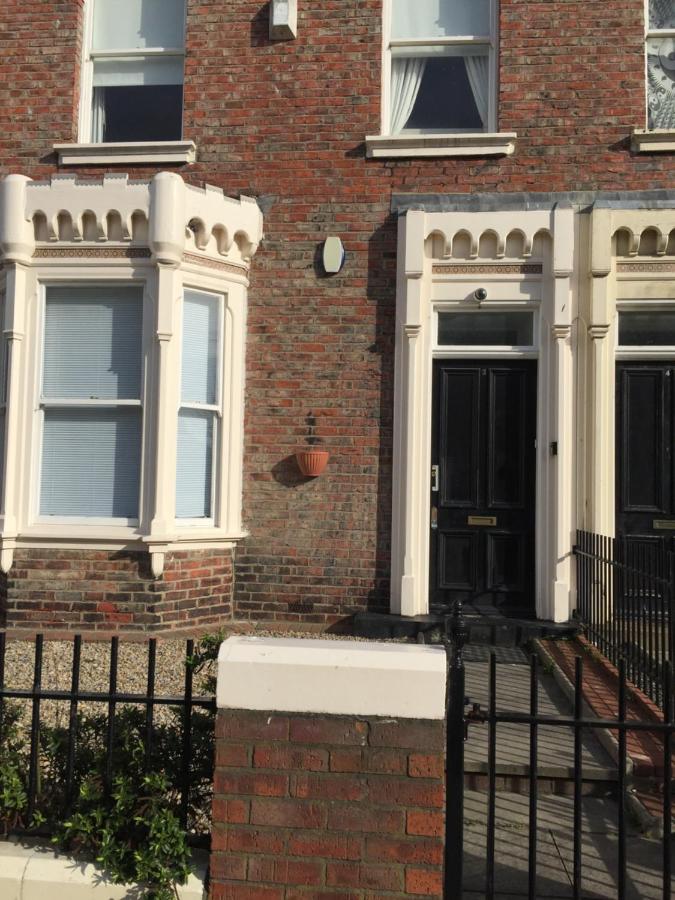 Apartments Azalea Terrace - B&B Sunderland