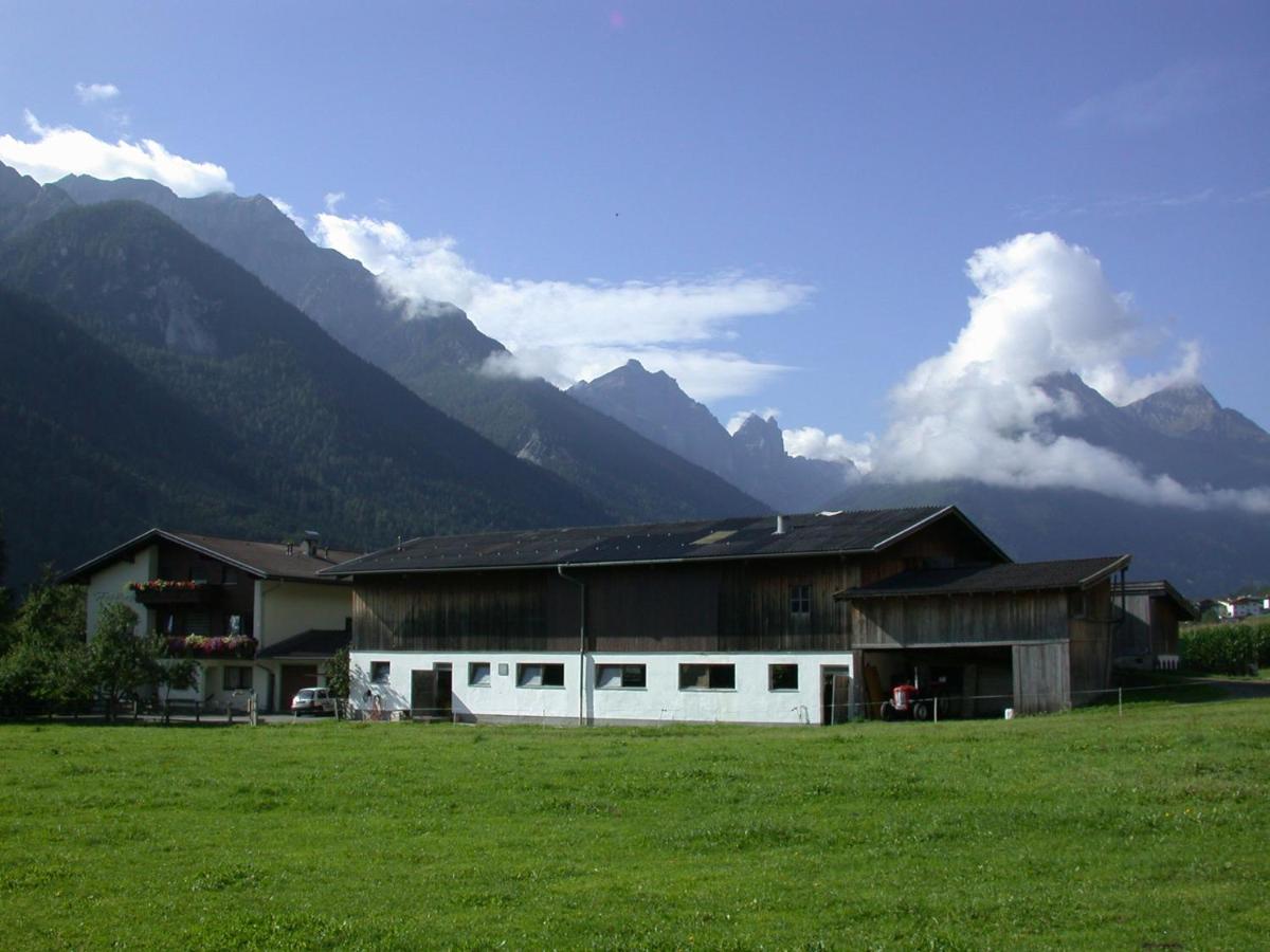 Ferienwohnungen Feldhof - Chambres d’hôtes Fulpmes