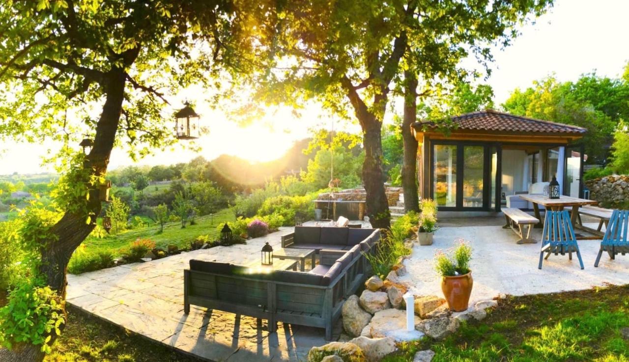 Wild boar mountain, South of France very private and pool - Chambres d’hôtes