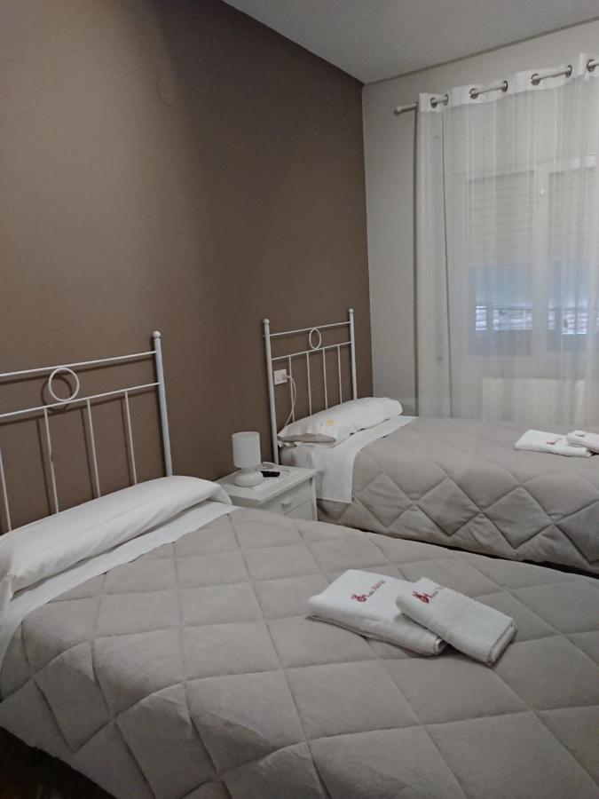 Zweibettzimmer mit Gemeinschaftsbad