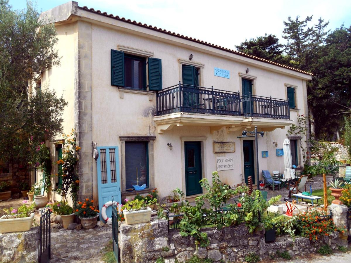 Polytropon Apartments - Bed and Breakfast