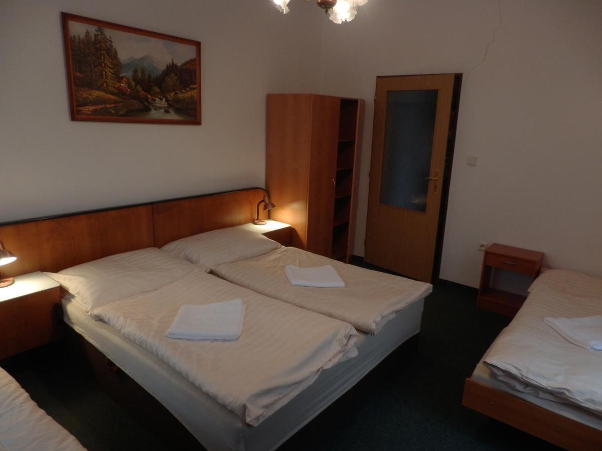 Driepersoonskamer met Eigen Badkamer