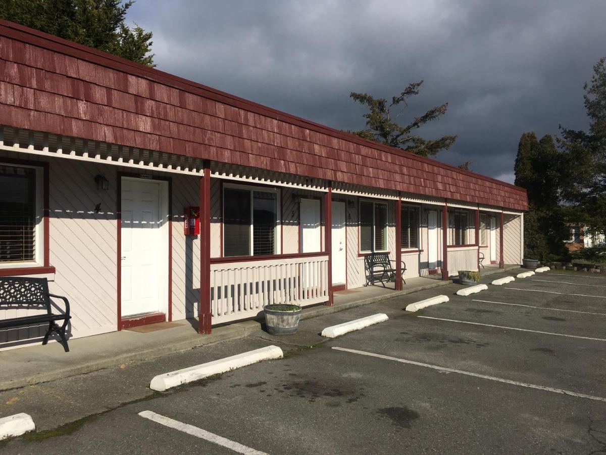 Tyee Restaurant and Motel - B&B
