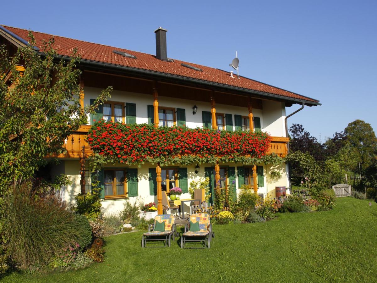 B&B Rottenbuch - Ferienwohnung Freißl - Bed and Breakfast Rottenbuch