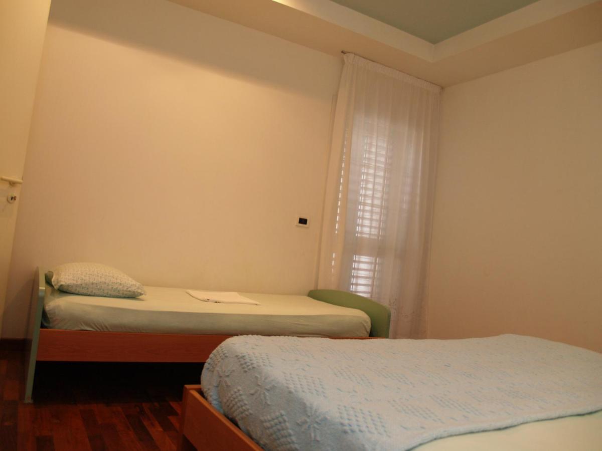 One-Bedroom Apartment with Garden View