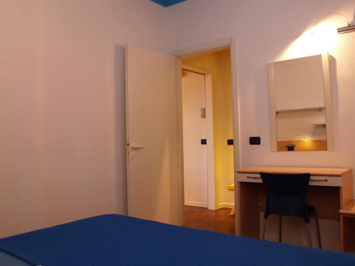 One-Bedroom Apartment with two balconies