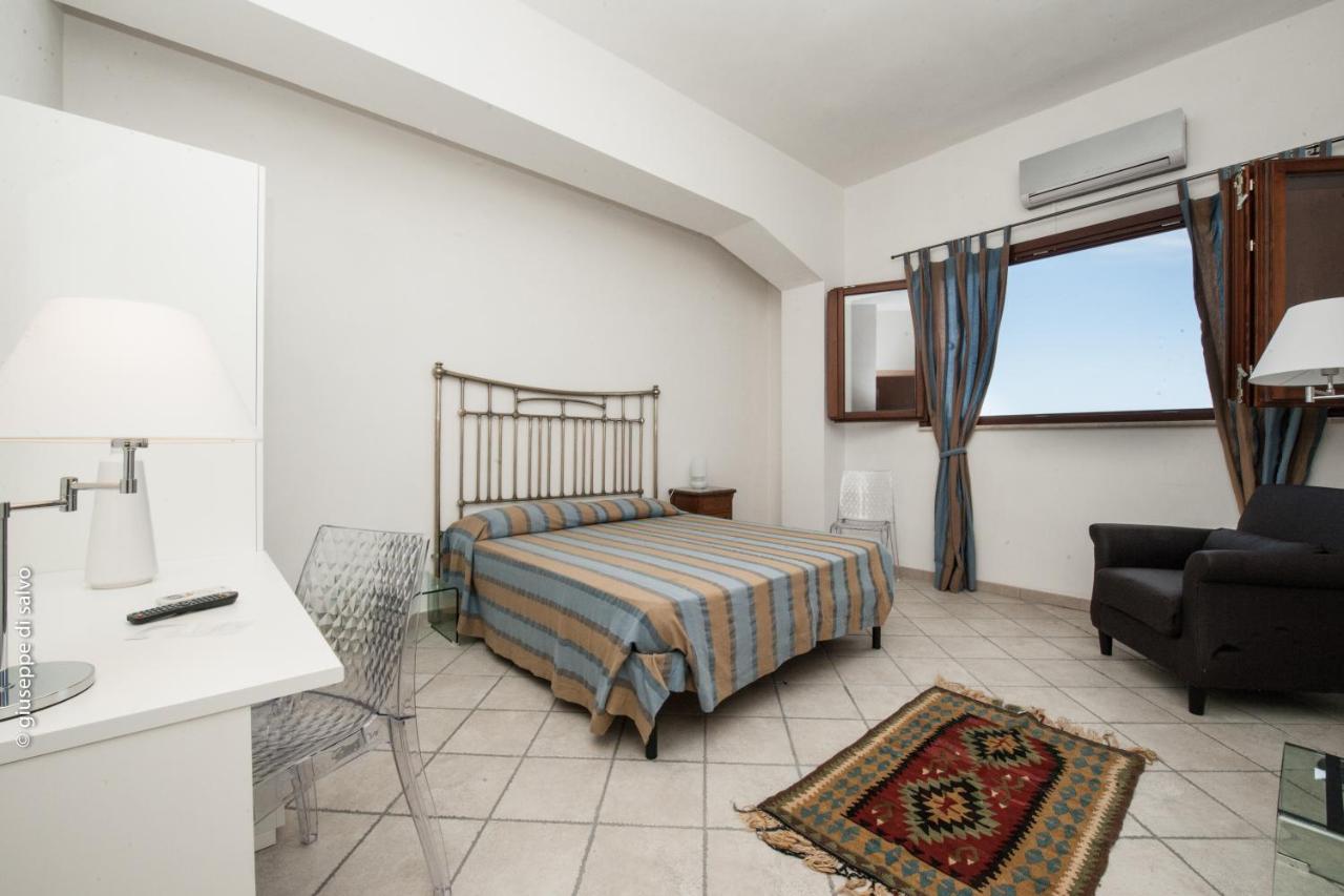 Doppelzimmer mit Meerblick