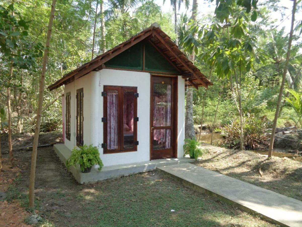 Milkyway Holiday Resort - B&B Unawatuna