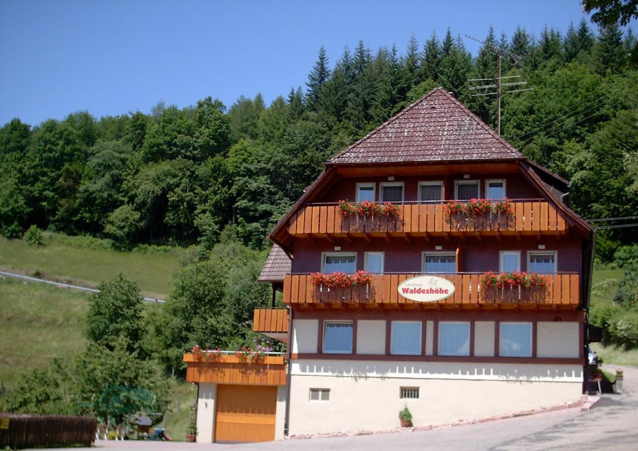 B&B Baiersbronn - Landhaus Waldeshöhe - Bed and Breakfast Baiersbronn