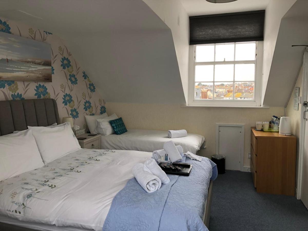 Family Room with En-Suite