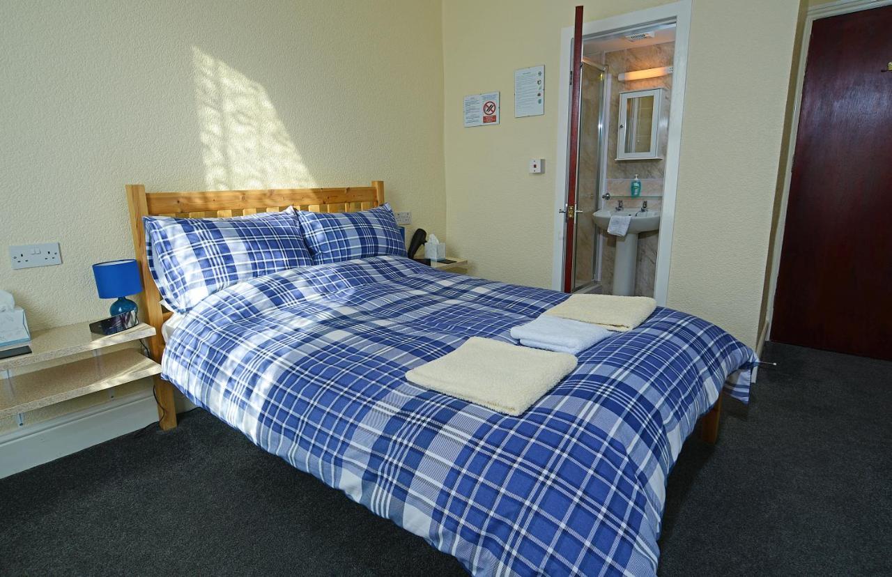 Double Room with Shower