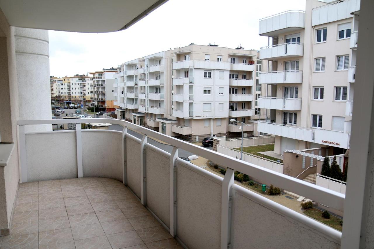 Apartament F&J #12 - B&B