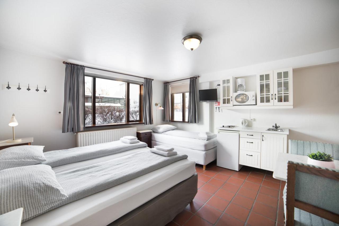 Triple Room with Private Bathroom